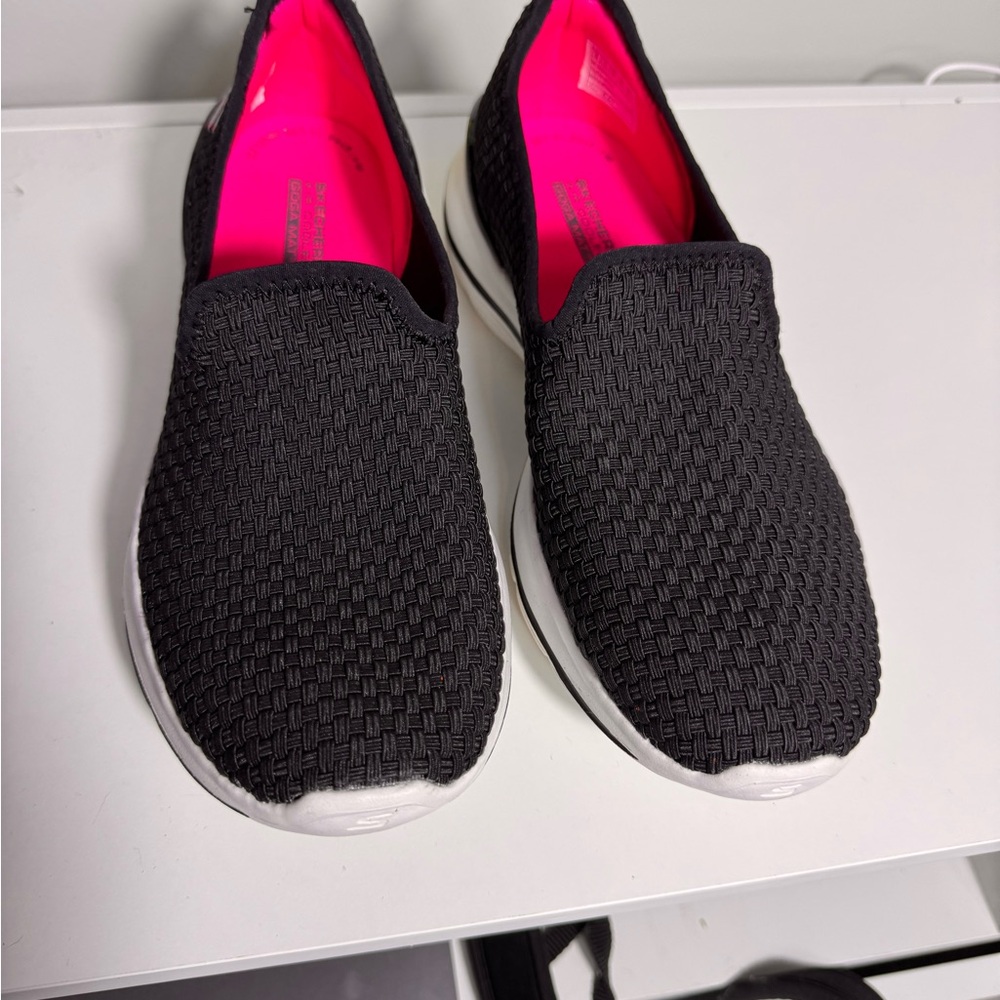 Skechers Womens Go Walk Size:8
